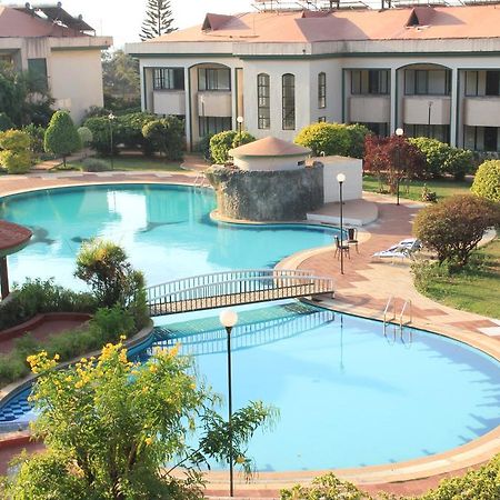 Aveda Blue Country Resort Panchgani Luaran gambar