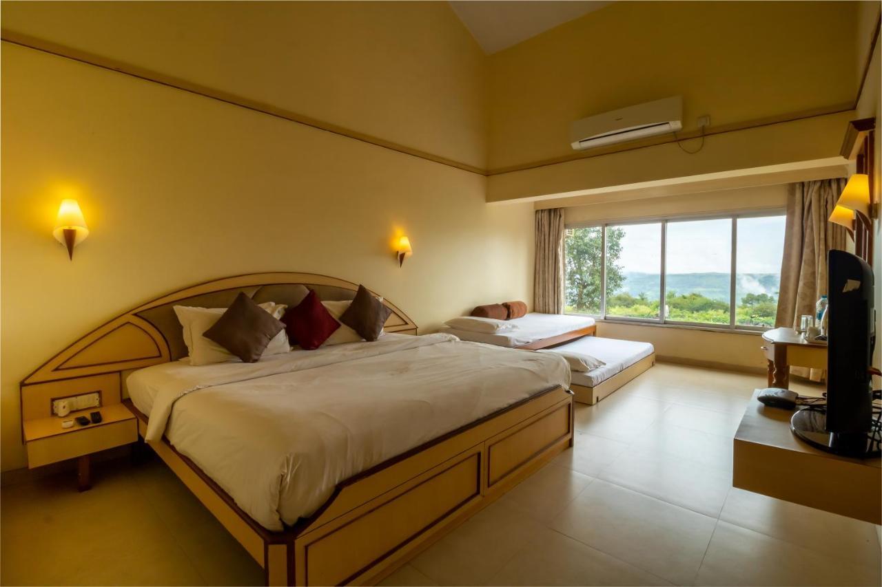 Aveda Blue Country Resort Panchgani Luaran gambar