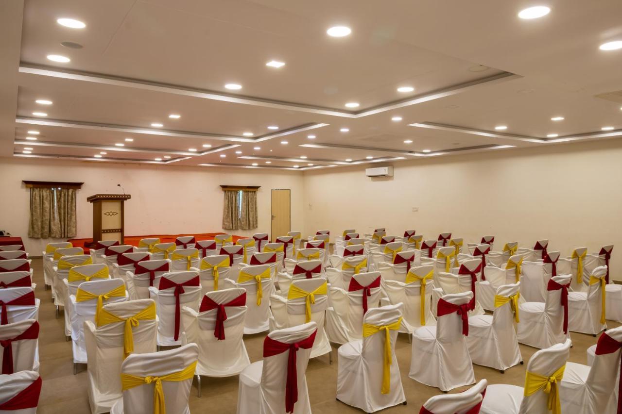 Aveda Blue Country Resort Panchgani Luaran gambar