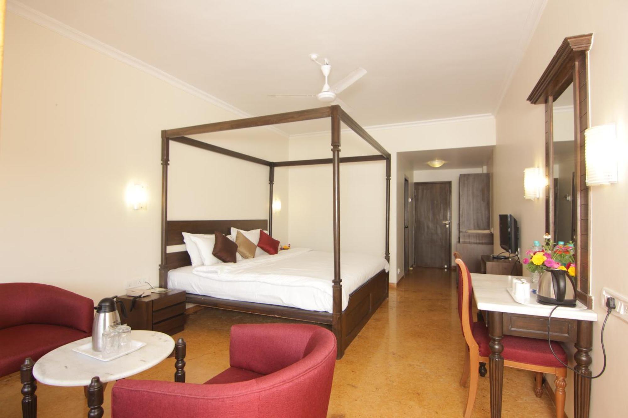 Aveda Blue Country Resort Panchgani Luaran gambar