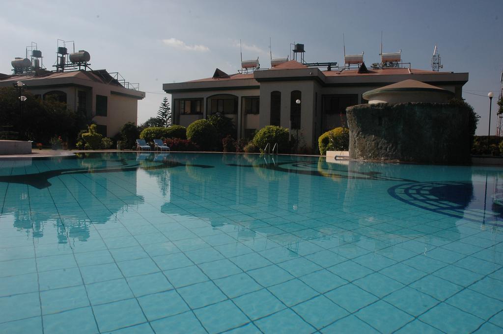 Aveda Blue Country Resort Panchgani Luaran gambar