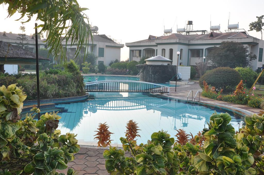 Aveda Blue Country Resort Panchgani Luaran gambar