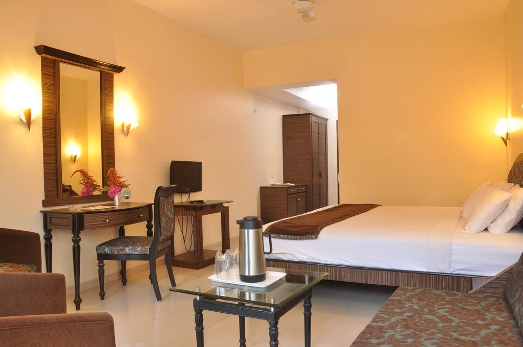 Aveda Blue Country Resort Panchgani Luaran gambar