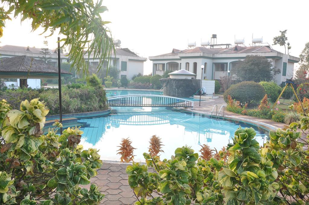 Aveda Blue Country Resort Panchgani Luaran gambar