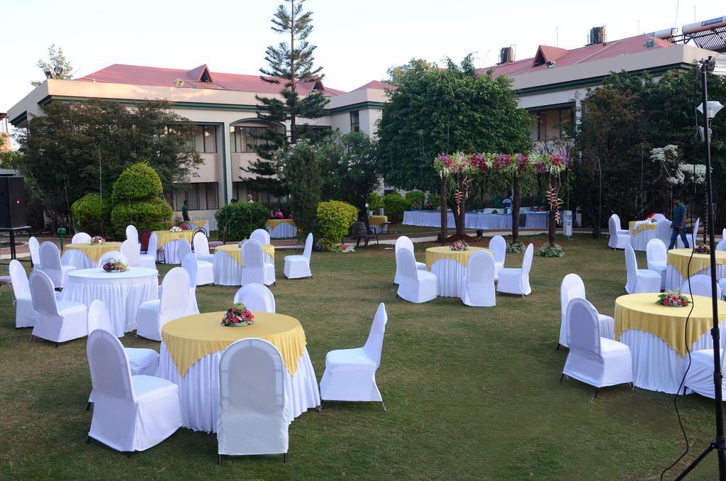 Aveda Blue Country Resort Panchgani Luaran gambar