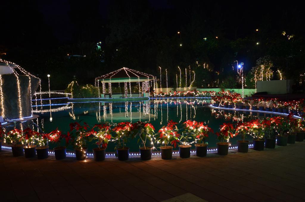 Aveda Blue Country Resort Panchgani Luaran gambar