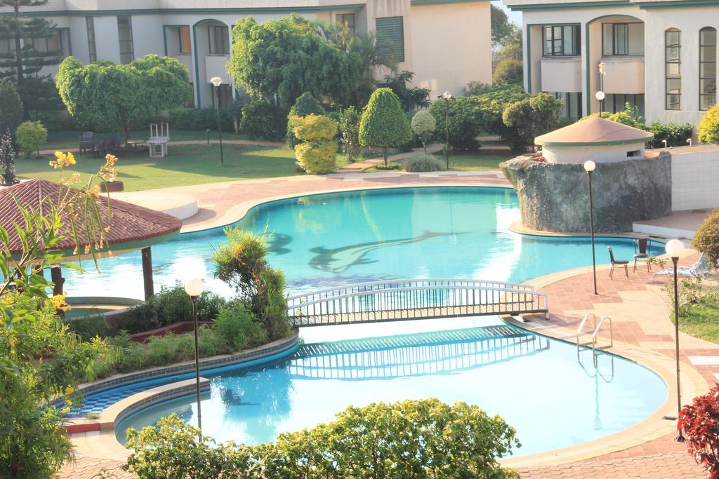 Aveda Blue Country Resort Panchgani Luaran gambar