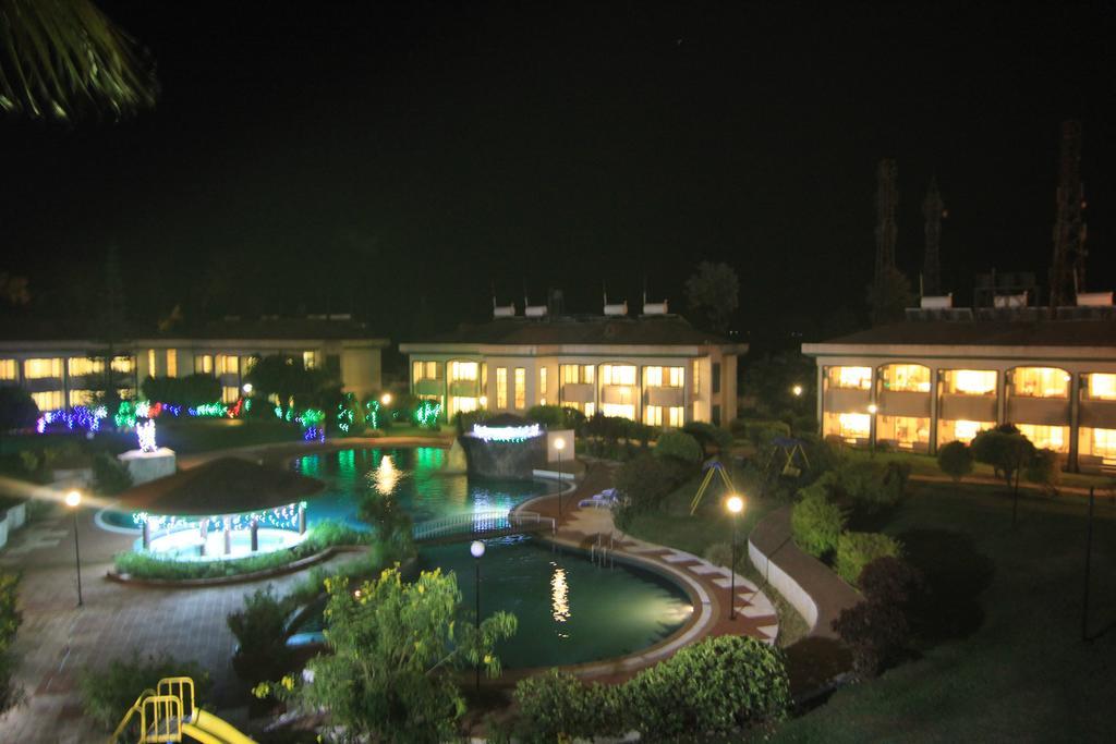 Aveda Blue Country Resort Panchgani Luaran gambar