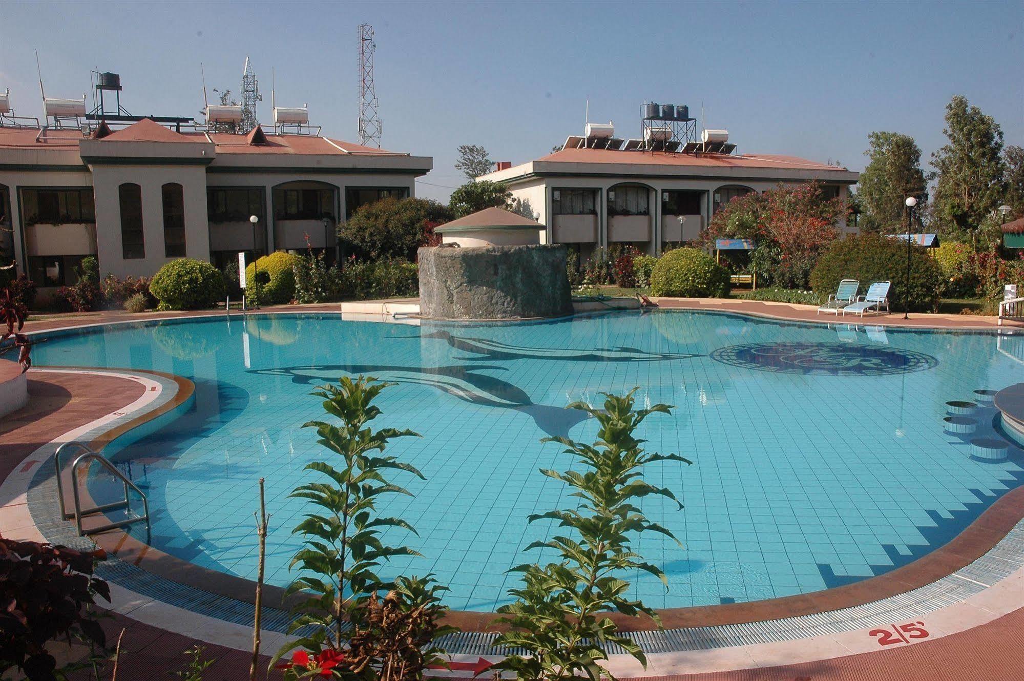 Aveda Blue Country Resort Panchgani Luaran gambar